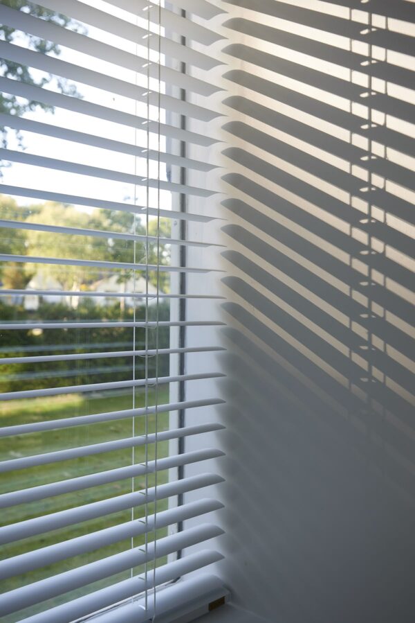 beyaz alüminyum jaluzi perde 25m