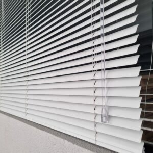 beyaz alüminyum jaluzi perde 25m
