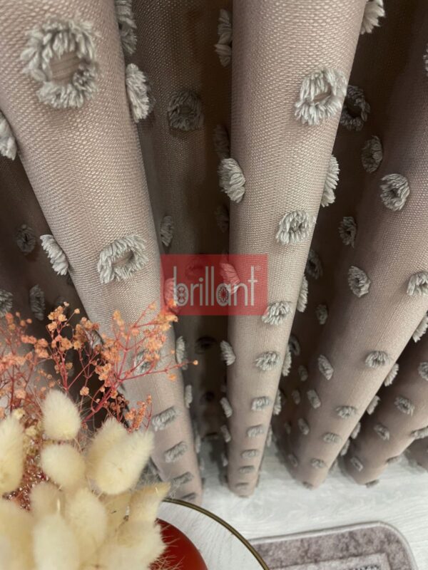 Şeker pembe renk ponponlu pufy fon perde (kopya)