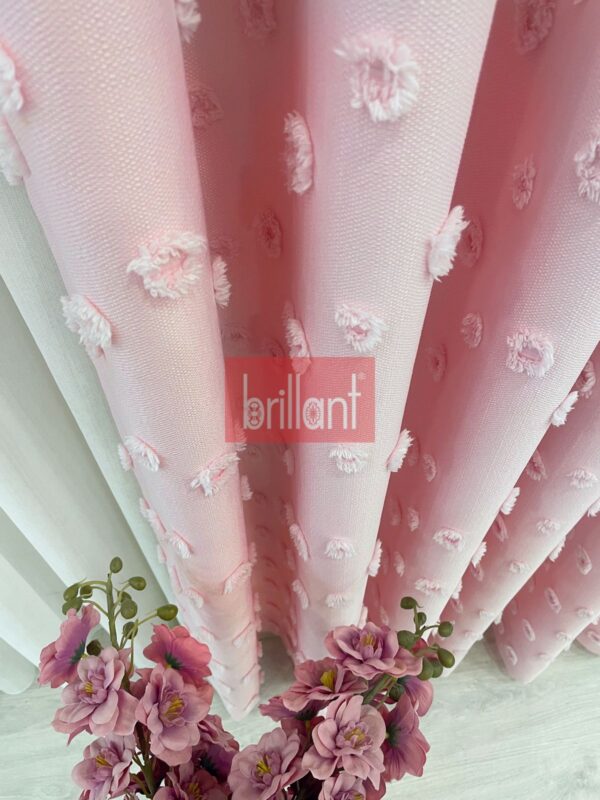 Şeker pembe renk ponponlu pufy fon perde