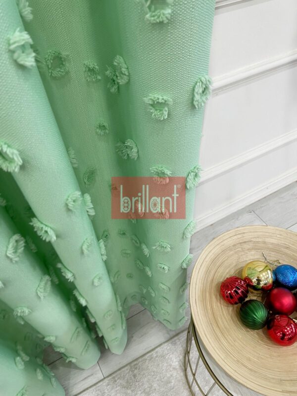 Yeşil Renk Çocuk Odası Pufy Ponponlu Fon Perde